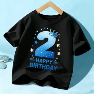 Camiseta negra de manga corta para niños con gráfico de fiesta de cumpleaños número dos.