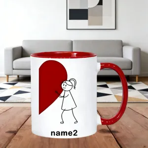 Tazza in ceramica personalizzata con design a cuore e manico rosso, regalo perfetto.