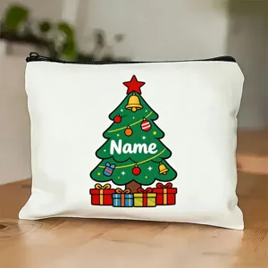 Nahaufnahme der schönen weißen Kosmetiktasche mit tollem farbigem Weihnachtsbaum-Druck.