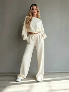 Minimalist solid color cropped sweatshirt and wide leg lounge set for women casual wear