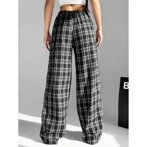 Women casual black and white plaid wide leg loose trousers pants detailed back view shot