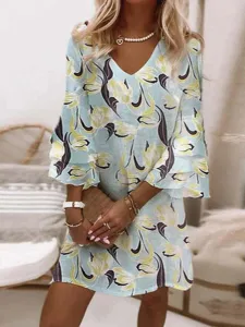 Fresh floral print V-neck 3/4 sleeve mini women dress for daily wear and summer fashion.