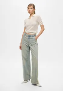 Women's short sleeve polo knit sweater top, casual breathable summer apparel for daily wear.