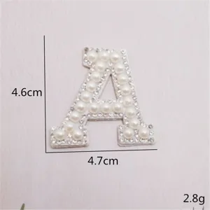 Buchstabe A Strass Perle Aufnäher DIY Kleiderzubehör, glänzende Details für Taschen und Mützen.