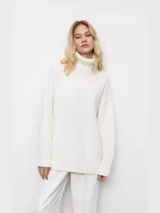 Pull à col roulé blanc oversize décontracté pour femme, haut en tricot à manches longues.