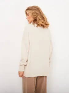 Oversized turtleneck knitted sweater for women, comfortable long sleeve winter autumn top.