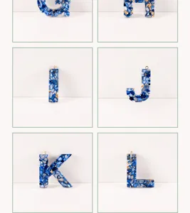 Blauer Harz Buchstaben Anhänger DIY Epoxid Schlüsselbund Zubehör mit Goldflocken Glanz
