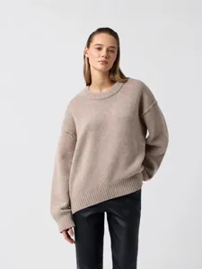 Oversized crewneck knit sweater for women, comfortable long sleeve casual fall winter pullover top.