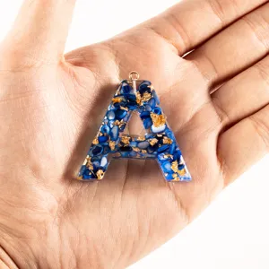 Blauer Epoxidharz Buchstabe A Anhänger mit Goldfolie, DIY Schlüsselanhänger Zubehör.