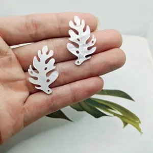 Acrylic imitation shell leaf DIY jewelry accessories for handmade hairpins and crafts.