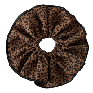 Grande scrunchie con stampa leopardata retro moda anello per capelli in tessuto.