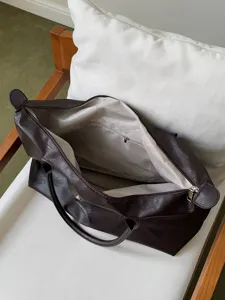 Große dunkelbraune Pendler-Tasche, leichte, wasserdichte Reise-Handtasche für Damen.