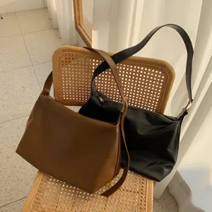 Borsa a tracolla minimalista da donna, grande capacità elegante borsa hobo shopper quotidiana.