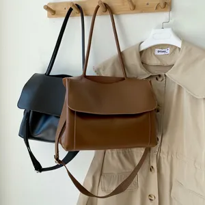 Retro large capacity women's shoulder crossbody bag, minimalist autumn winter tote handbag.