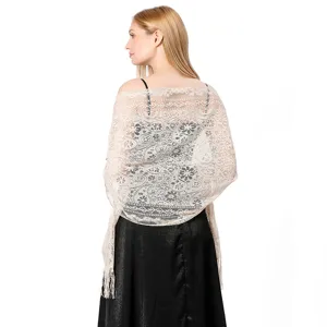 Elegante beige Spitzen-Kaschmir-Schal mit Paisley-Muster und Fransen für Abendkleider.