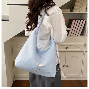 Sweet large capacity tote bag for women, trendy slouchy star print shoulder bag for spring.