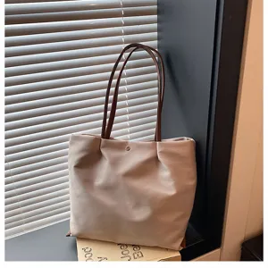 Casual oxford cloth shoulder bag large capacity trendy commuter women's stylish tote bag.