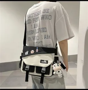 Borsa a tracolla in tela casual con grande capacita, design bicolore alla moda.