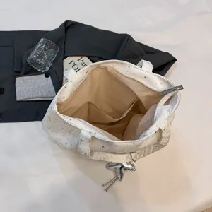 Korean style star print large capacity canvas tote bag for daily commuting and school use.