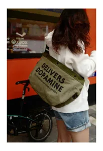 Retro Canvas Umhängetasche, große Kapazität Radfahren Schultertasche für Alltag und Sport.