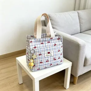 Borsa cosmetica a quadri con ciliegie, grande trousse per trucco da viaggio e uso quotidiano.
