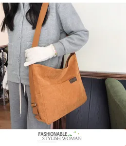 Sac bandoulière décontracté en velours côtelé pour femmes, grand cabas avec sangle.