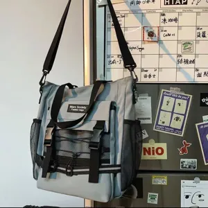 Lässige Canvas Tragetasche mit vielen Fächern, große Schulter- und Umhängetasche für Damen.