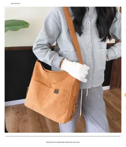 Sac à bandoulière en velours côtelé, sac fourre-tout étudiant décontracté et pratique.