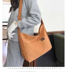 Sac à bandoulière en velours côtelé grande capacité cabas fourre-tout quotidien.