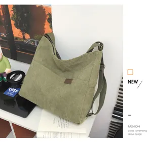 Sac cabas bandoulière en velours côtelé vert, grand sac fourre-tout décontracté pour étudiants.