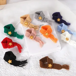Mini gebreide franje sjaal voor katoenen poppen en pluche speelgoed, schattige miniatuur winter nekwarmer.