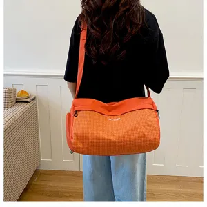 Small lightweight travel duffel bag casual portable gym bag for women weekend trip orange