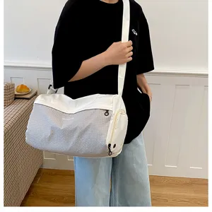 Small lightweight travel duffel bag casual sports fitness bag with adjustable shoulder strap.