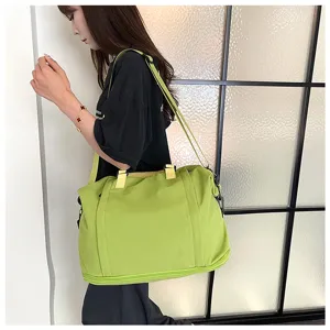 Large capacity travel duffel bag waterproof green gym luggage bag for women daily use