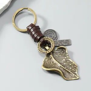 Vintage metalen bladsleutelhanger met gevlochten rundleer touw voor heren en auto.