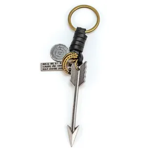 Retro alloy arrow keychain for men, rock style vintage silver waist pendant accessory.