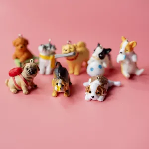 Niedliche Cartoon Welpen Harz Anhänger, bezaubernde Hunde Charms für Taschen und Dekoration.