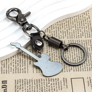 Vintage metaal leer gitaar sleutelhanger creatieve legering tas hanger accessoire