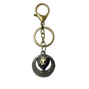 Antikbronze Löwenkopf Schlüsselanhänger mit Karabiner und keltischem Knoten Anhänger für Taschen.