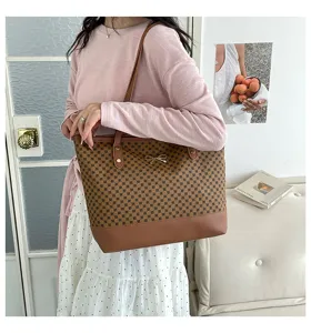 Κομψή γυναικεία τσάντα ώμου shopper μεγάλης χωρητικότητας με κομψό φιόγκο και σχέδιο.