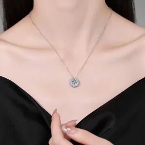 Elegant S925 sterling silver sunflower moissanite pendant necklace for women chic jewelry