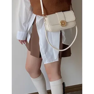 Stylish white retro shoulder bag with elegant metal clasp, perfect for daily fashion outfits.