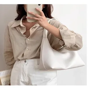 Borsa hobo minimalista in morbida pelle bianca, elegante borsa a spalla stile coreano per donne.