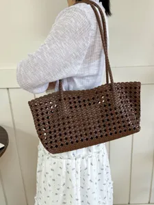 Brown woven tote bag for women, stylish large capacity shoulder bag for daily commuting and summer fashion use.