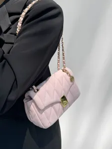 Women Quilted Chain Shoulder Bag PU Leather Urban Minimalist Crossbody Bag Elegant Lady Daily Flap Handbag
