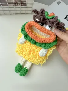 Handmade crochet cartoon monster plush crossbody phone bag cute knit bag for daily use.