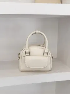 Minimalist off-white leather handbag, versatile small shoulder and crossbody bag for daily wear.