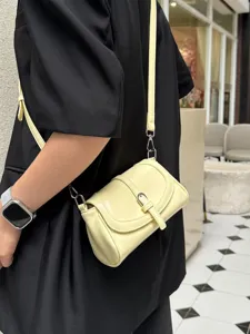 Light yellow retro shoulder phone bag, chic small square crossbody bag for daily casual commute.