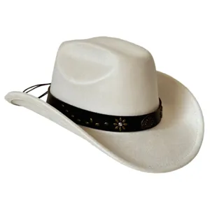 Vue détaillée du chapeau de cowboy en suédine occidentale avec bande en cuir cloutée et fleur.
