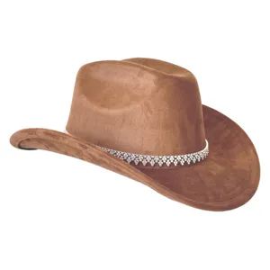 Bruine suède western cowboyhoed met sprankelende strass-ketting, ideaal voor feesten.